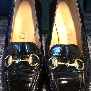 Gucci Vintage Scarpa Elegante Patent heels 7B